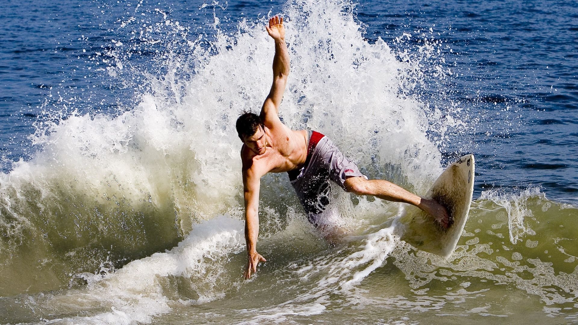 塞尔·拉恩：全黑队外线的“终结者”，突破防线后精准的得分能力无可匹敌